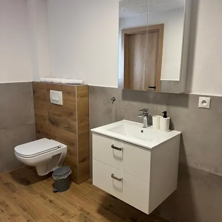 Lesna 1, Bojnice * Privigye